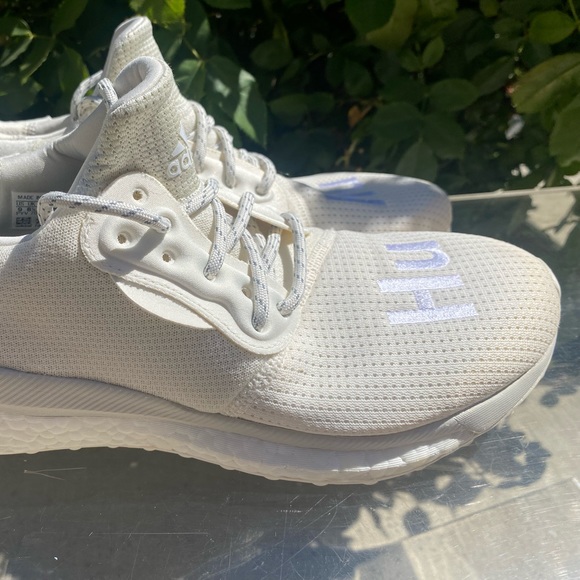 Pharell x Solar Hu Glide PRD “cream white”